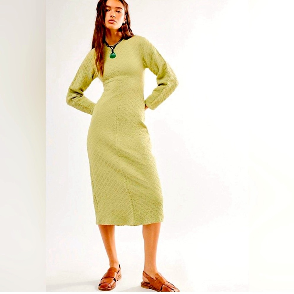 Gabby Seamless Midi Dress NWOT